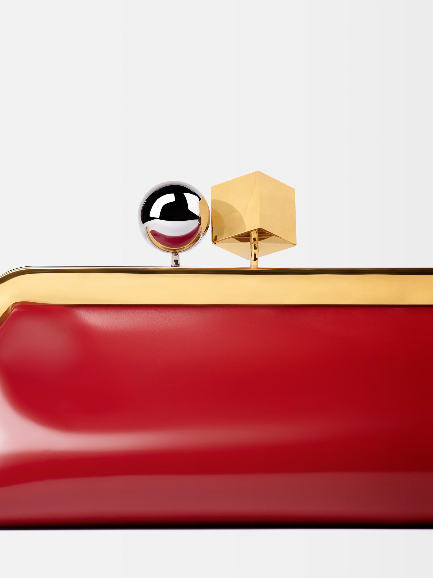 La Muse Clutch