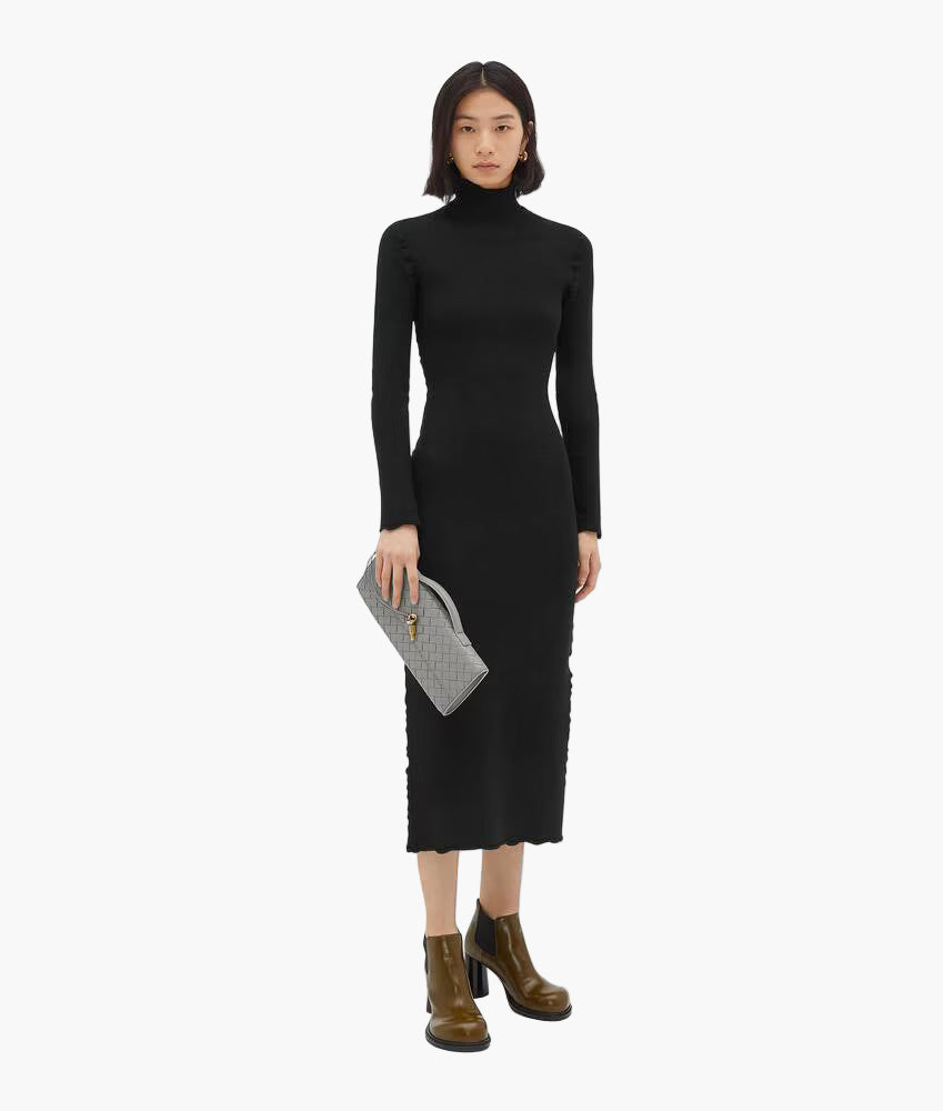 Andia clutch