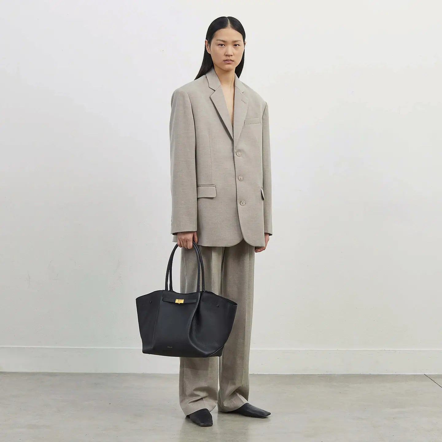 The Avenue Tote